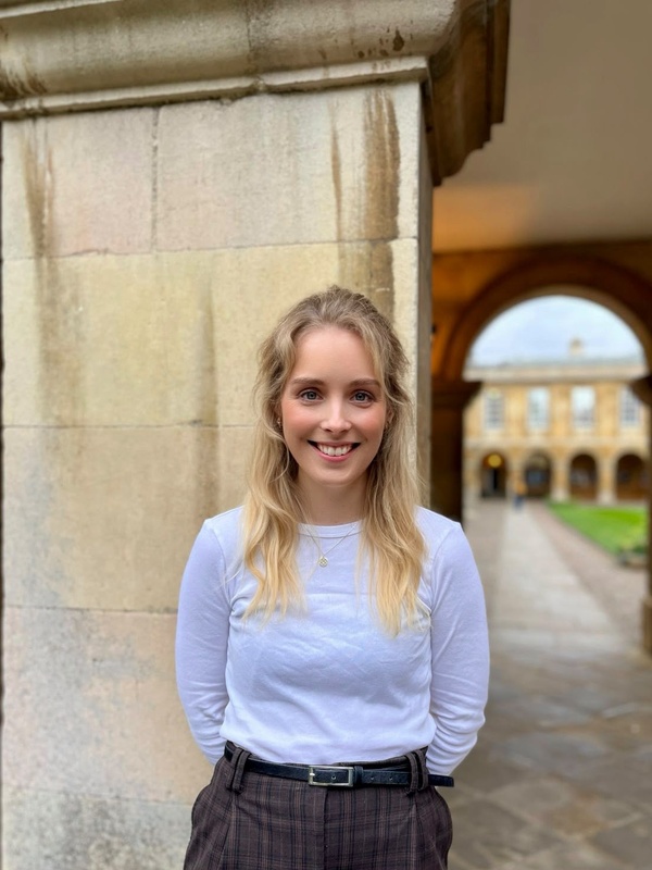 Dr Kim  van Daalen 
