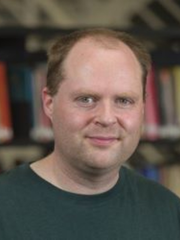 Dr Stephen  Burgess