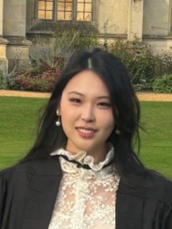  Olivia Lu