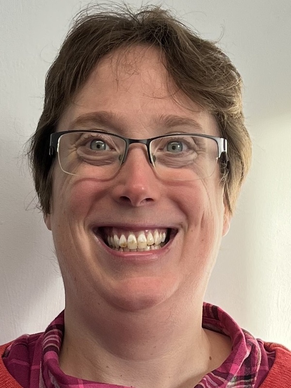 Sarah Gibbings 