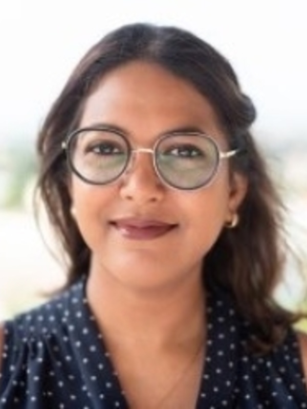 Dr Shelly Singh-Gryzbon