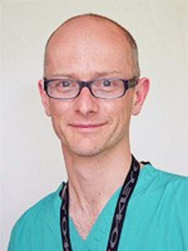 Dr Stephen Pettit