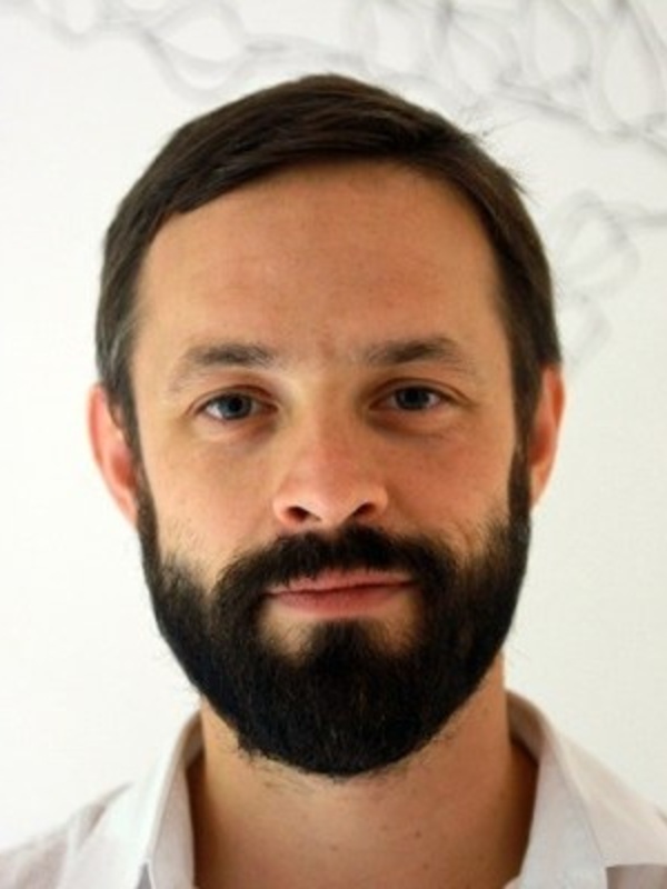 Dr Thomas Moreau