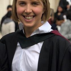  Robyn  Macrae